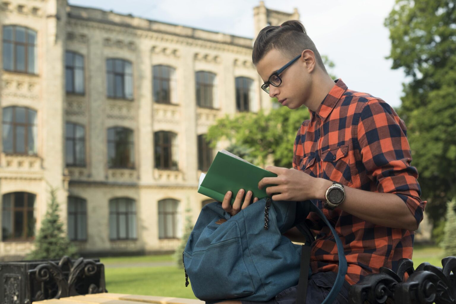 THE TRUTH ABOUT STUDYING ABROAD OPPORTUNITIES AND HIDDEN CHALLENGES